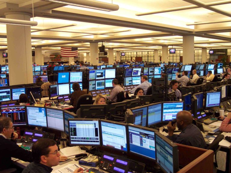 Inside an Investment Bank Dealing Room